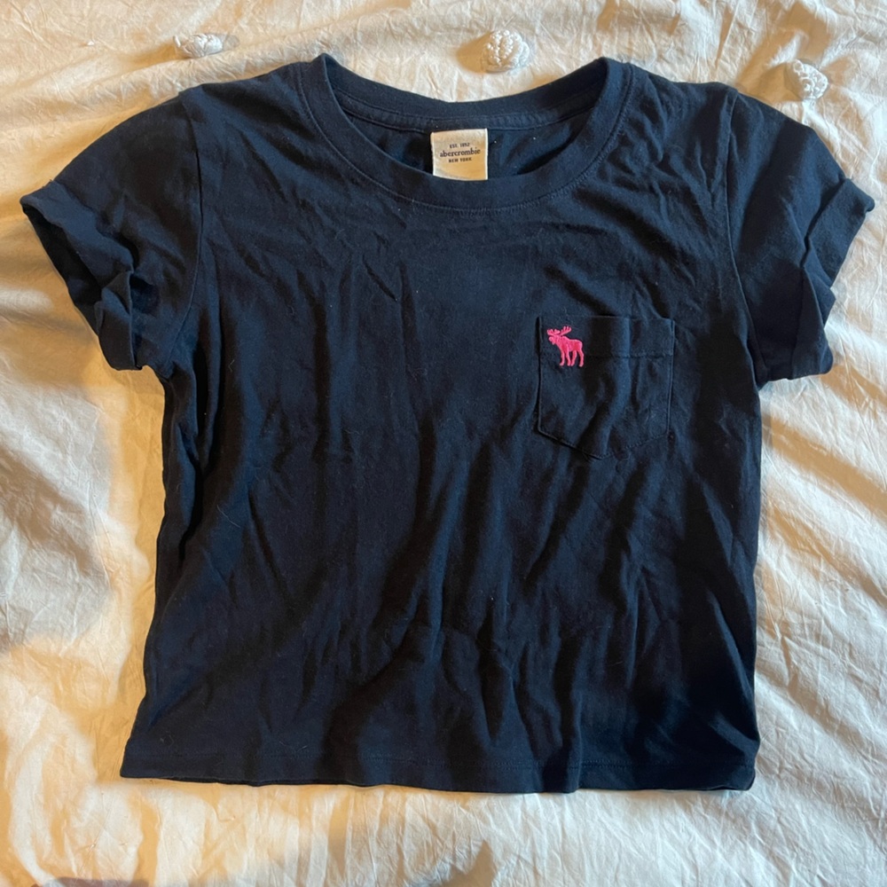 Abercrombie & Fitch Navy Blue Short Sleeve Tee with Pocket – Youth Medium